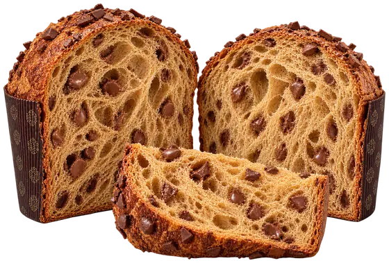 L’interno del panettone Goethe, con l’impasto al caffè e le gocce di cioccolato al latte
