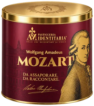 La latta bordeaux del panettone Mozart, col ritratto di Wolfgang Amadeus Mozart